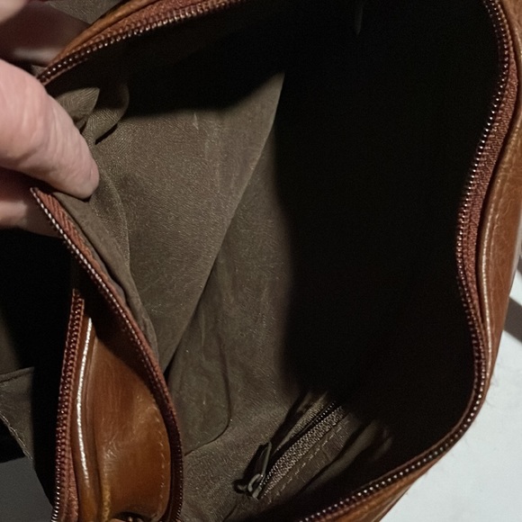 Vintage ALiz brown two tone crossbody purse 4 zipper pockets on the outside - Picture 7 of 10